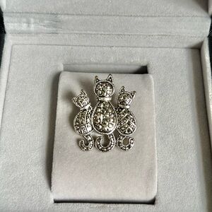 Elegant Silver Cat Brooch